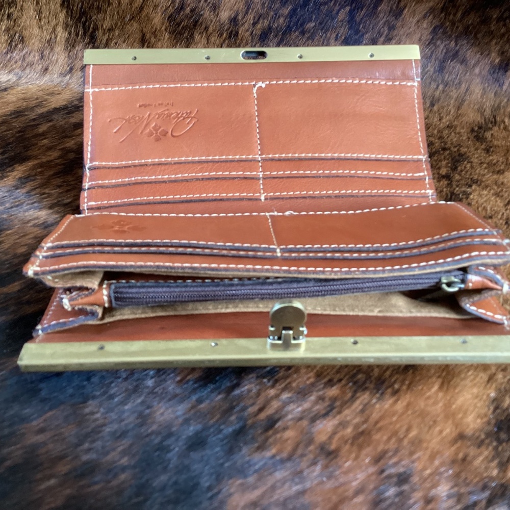 Patricia Nash Cauchy Leather Floral Tooled Wallet - Picture 4 of 6